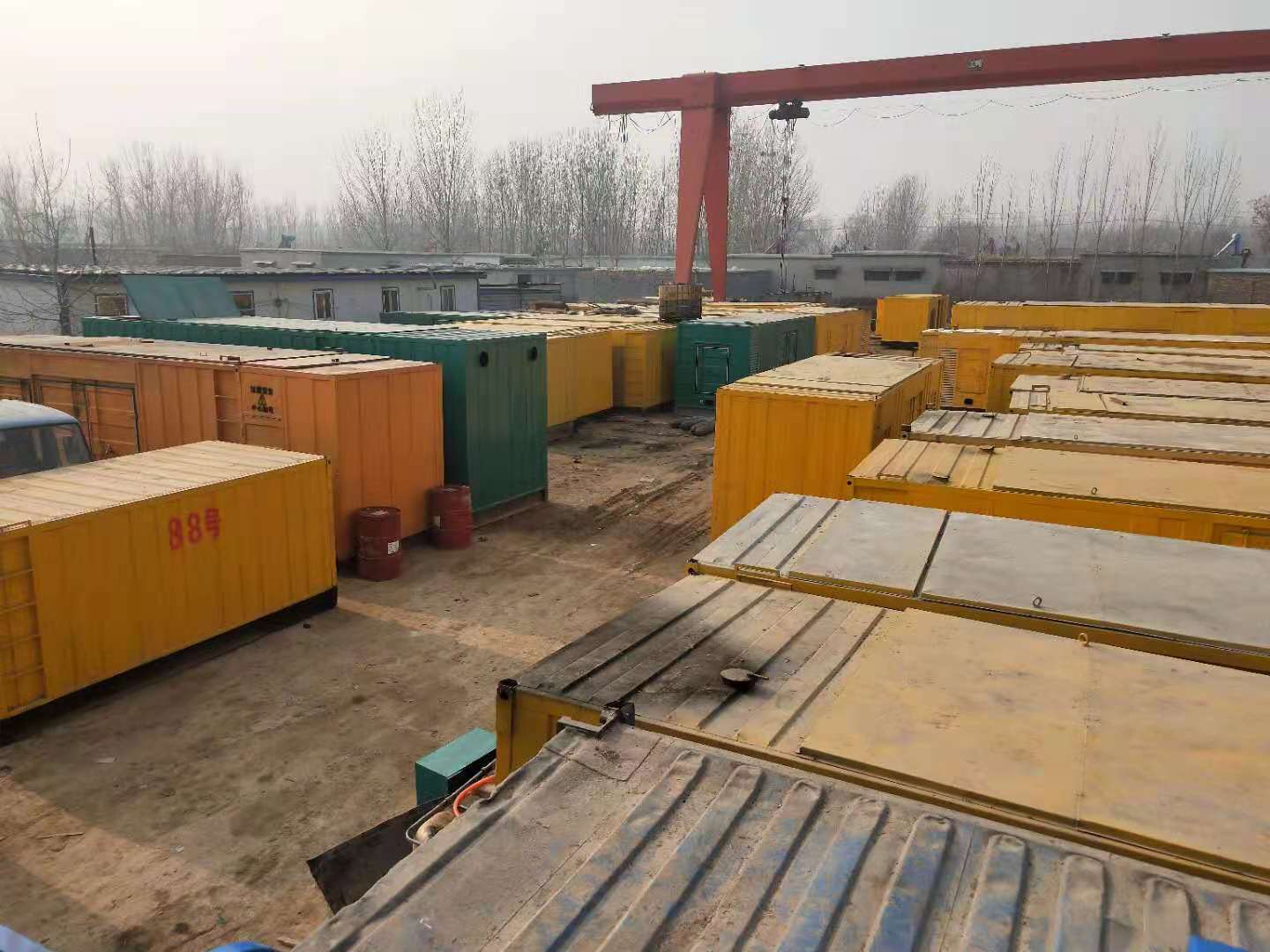 东西湖租赁发电机-灰尘、风沙对柴油发电机组造成哪些不良影响？