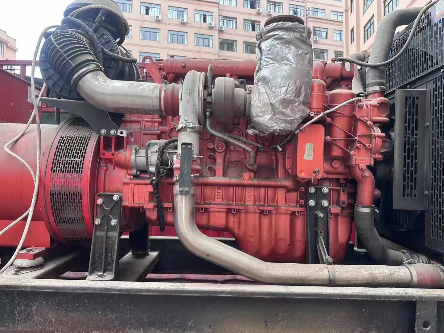 东西湖如何选择适合 600kW 柴油发电机组的过载保护器？