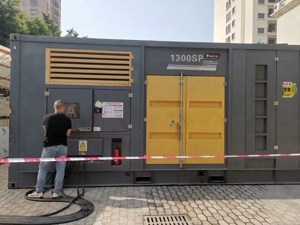 东西湖延长空气滤清器使用寿命的注意事项